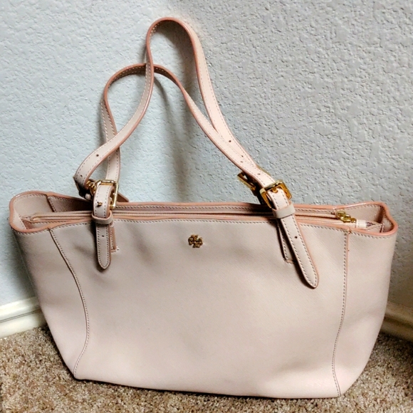 Tory Burch Blush Saffiano York Buckle Tote - Picture 2 of 13